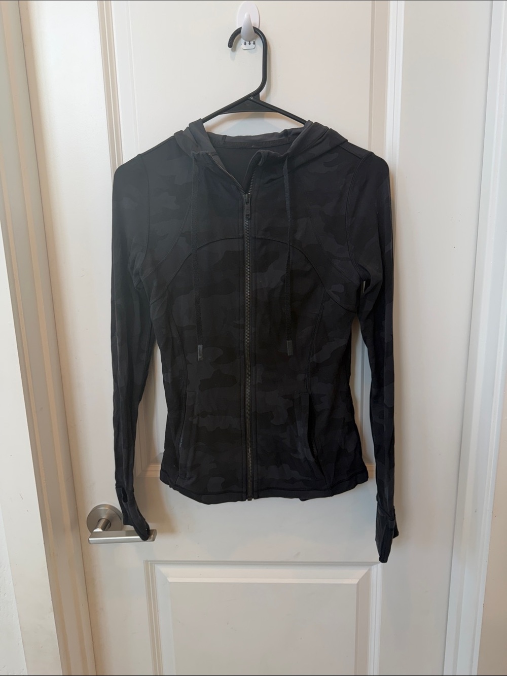 Lululemon Hooded Define Camo Jacket – Size 6